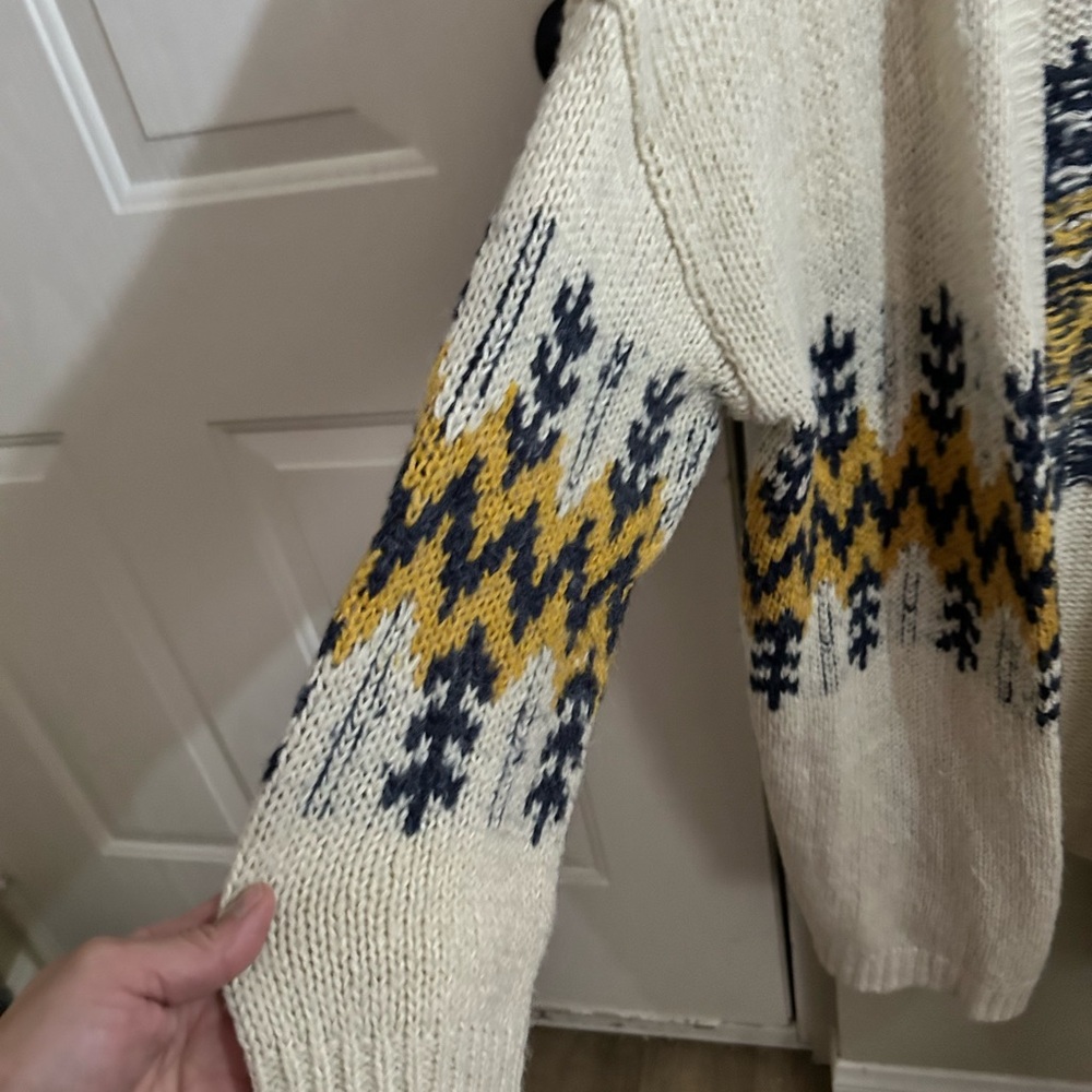 Adora brand cardigan - Picture 2 of 3